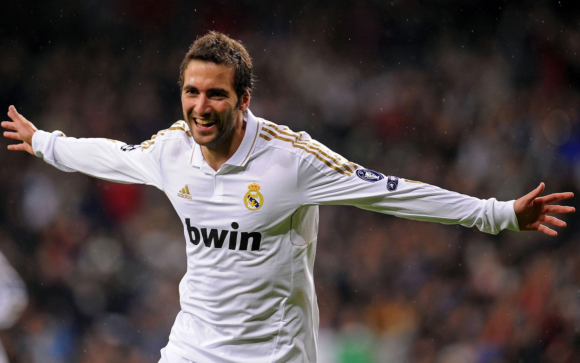 “武汉马拉松：全球跑步者决战赛道，谁将封王？”